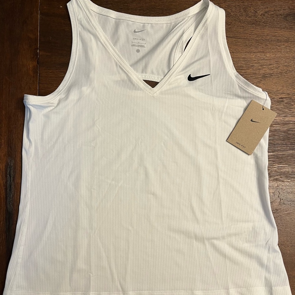 NWT Nike Dri Fit Top Sz L